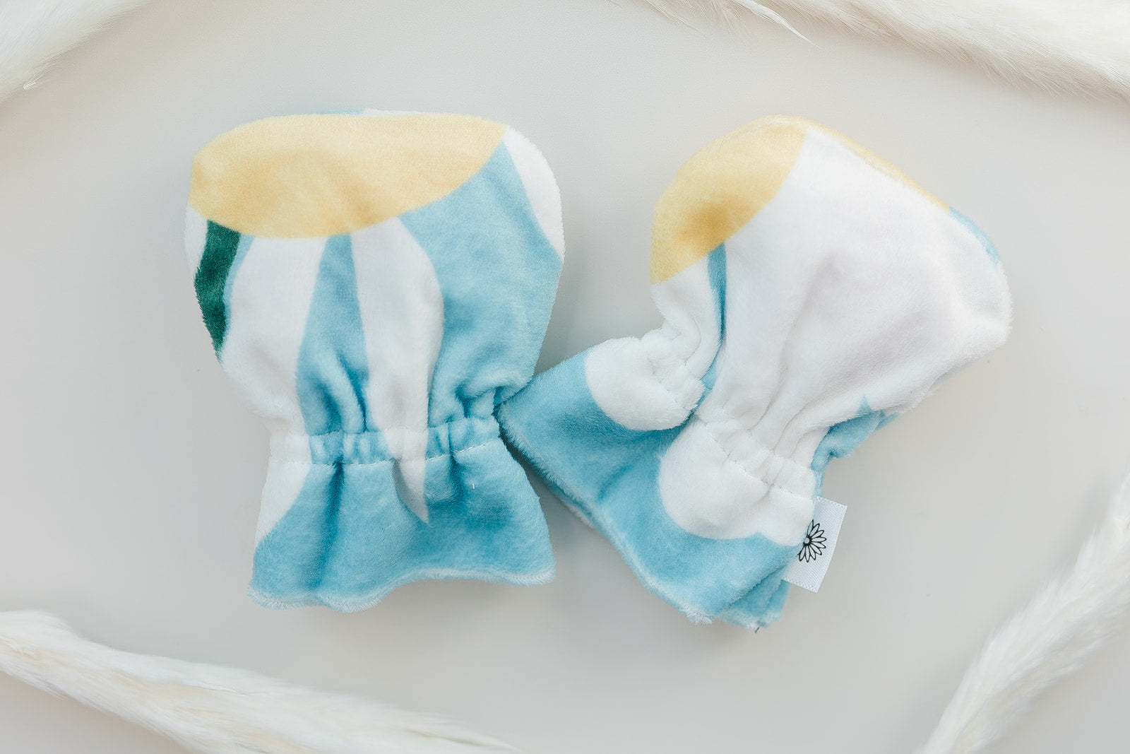White Daisies Baby Mittens